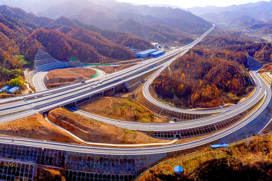尧山至栾川高速公路
