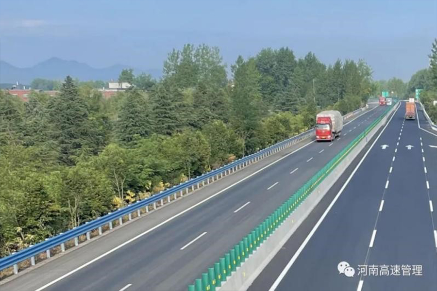 沪陕高速叶信段提升改造工程（2021年河南省养护管理示范路）