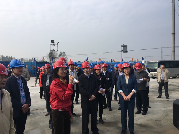 交通运输部何建中副部长调研公司参与实施的G107郑州境改建二期工程