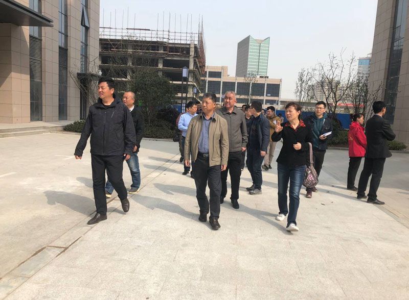 常兴文董事长一行莅临公司研究中心项目检查指导工作/ 常兴文董事长一行莅临公司研究中心项目检查指导工作