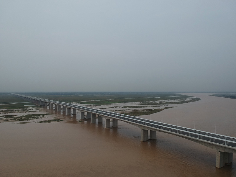 国道107官渡黄河大桥工程顺利通过交工验收