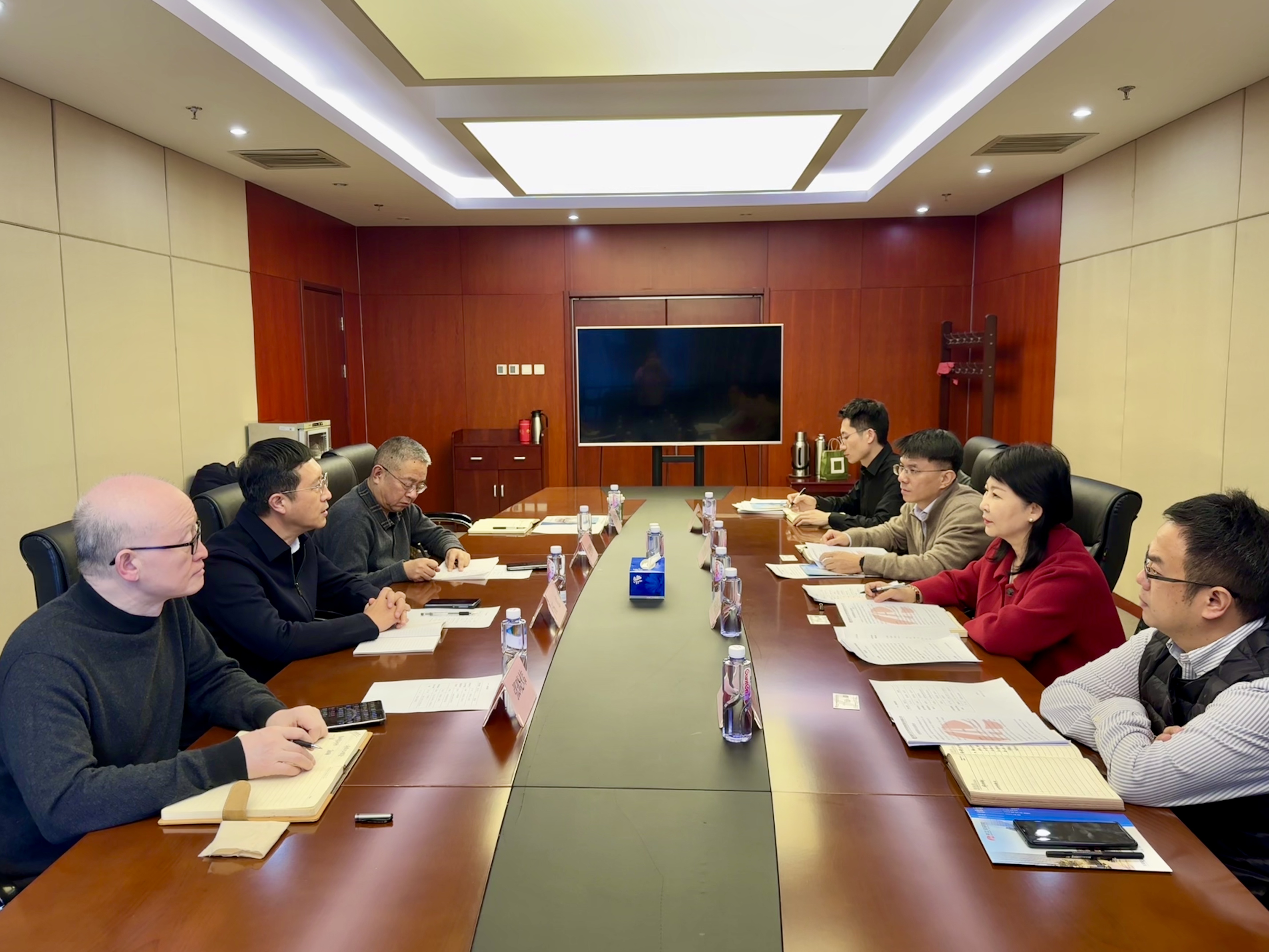 集团总经理汤意带队赴商务部经济合作事务局汇报