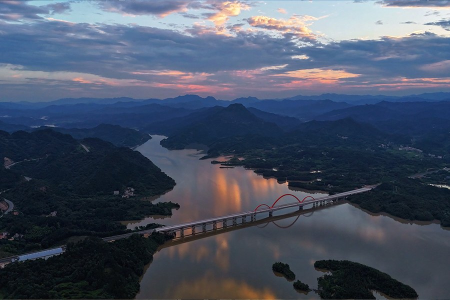 鲇鱼山水库特大桥