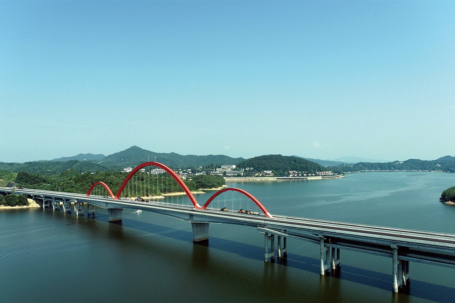 鲇鱼山水库特大桥